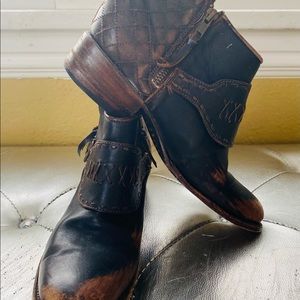 Vintage Distressed western ankle bootie